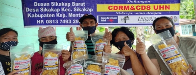 PENDAMPINGAN DALAM PENGOLAHAN HINGGA PEMASARAN PRODUK DI MENTAWAI